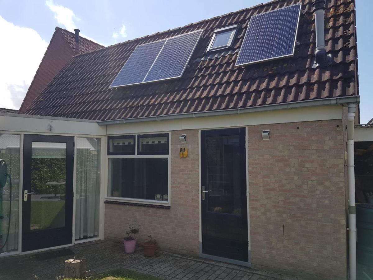 Knuusje: Knus En Gastvrij! Villa Vrouwenpolder Kültér fotó